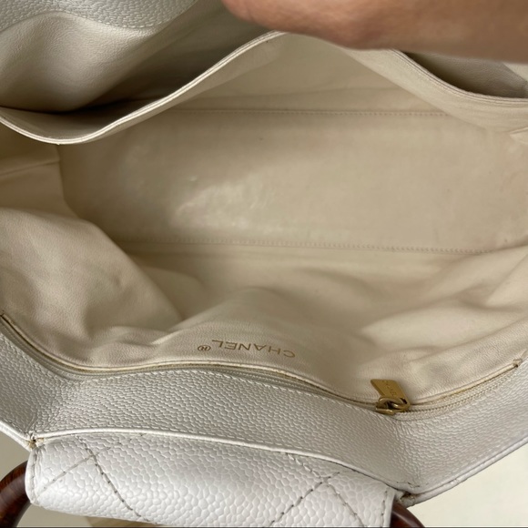 Chanel Woden CC Caviar White Bag - Picture 11 of 16